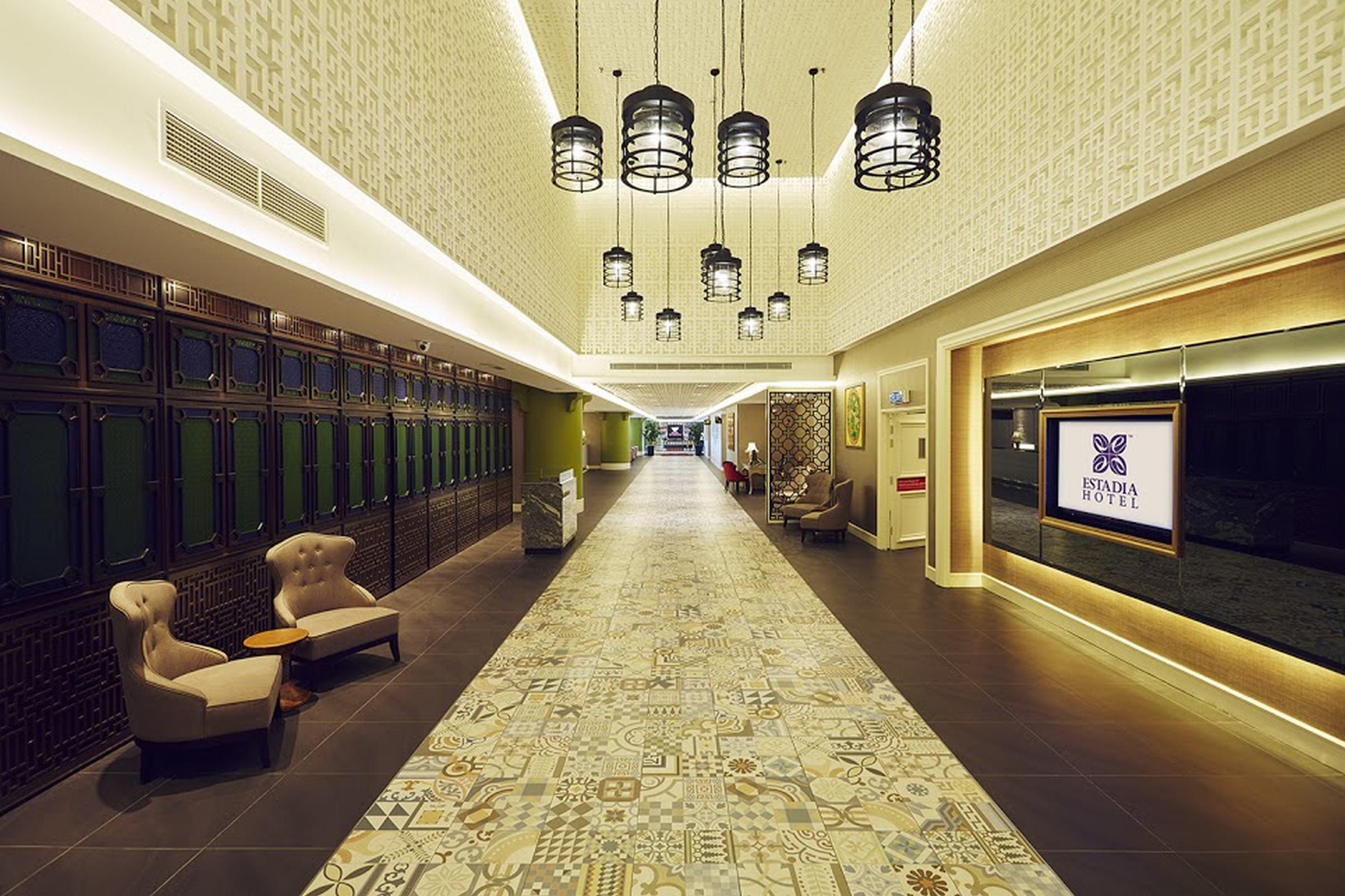 Estadia Hotel Malacca Exterior photo