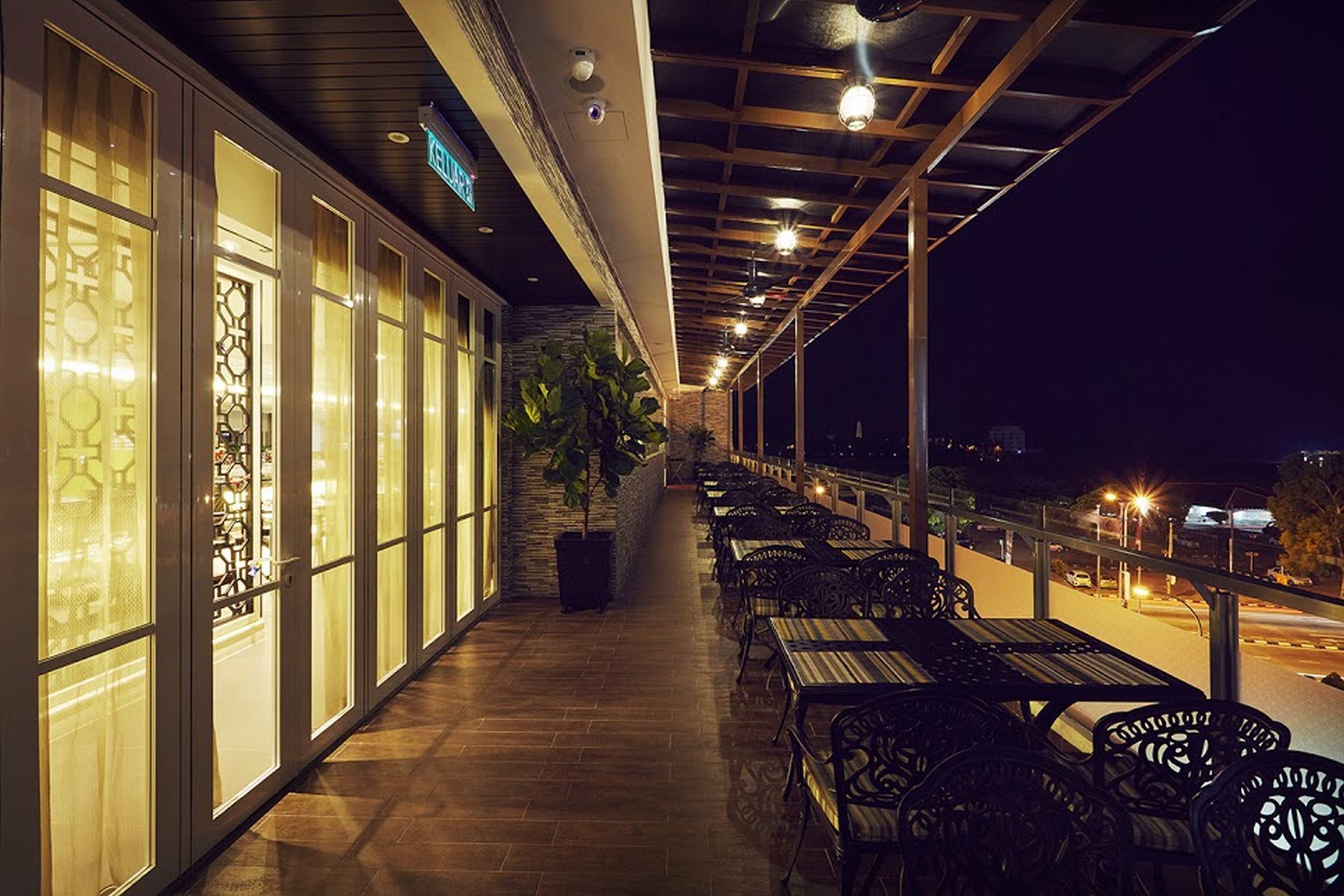 Estadia Hotel Malacca Exterior photo